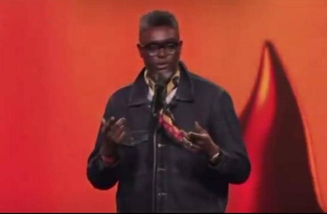 Le chanteur Corneille exprime sa solidarité avec les victimes de l’Est du Congo