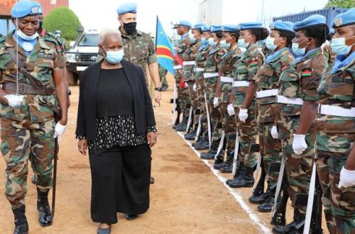 <p>Image d’illustration, Bintou Keita passant en revue les troupes de la MONUSCO.</p>

