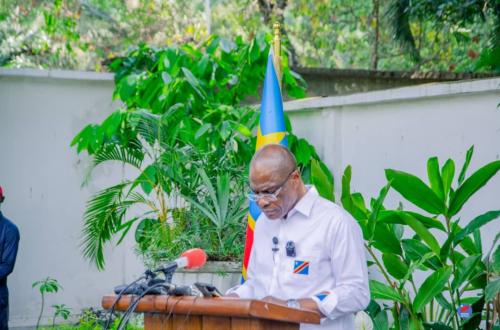 <p>Fayulu accuse Tshisekedi de « haute trahison » et soutient que le processus de Nairobi a pour but de valider les nouvelles frontières du Rwanda</p>
