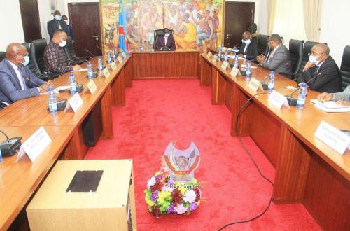<p>Le comité multisectoriel de lutte contre la covid-19</p>
