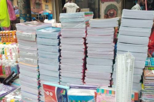 <p>Une rentrée scolaire moins mouvementée, des fournitures scolaires ne se vendent pas</p>
