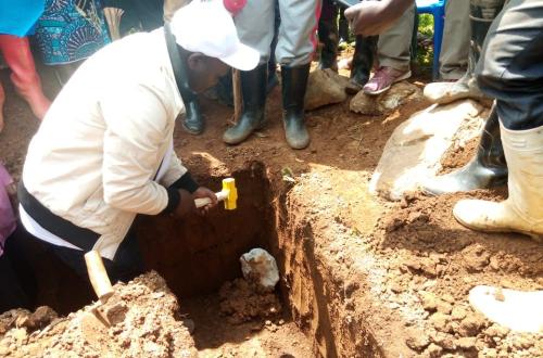 <p>La Fondation Julien Paluku lance la construction d’une structure sanitaire à Mighende dans le Lubero</p>
