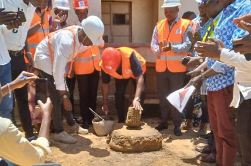 <p>Des travaux de construction des latrines modernes et d’addiction d’un forage d’eau lancés à l’université de Bunia</p>
