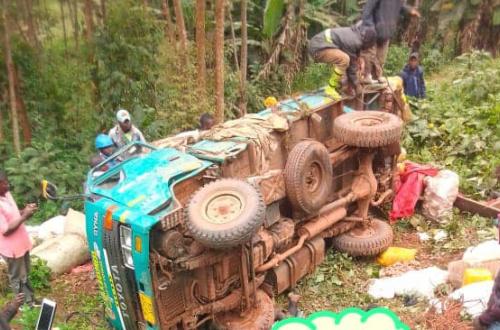 <p>Un accident de circulation fait 5 morts et plusieurs blessés sur la route Butembo-Beni</p>
