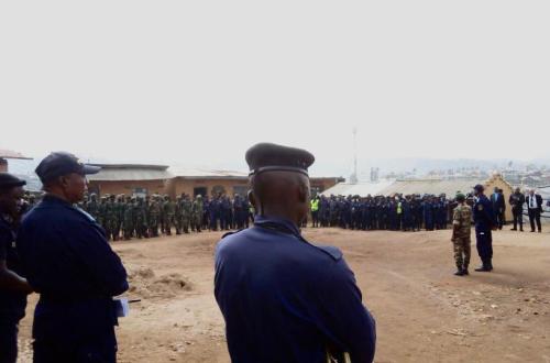 <p>Dialogue franc entre les autorités sécuritaires et la société civile pour renforcer les relations civilo-militaires</p>
