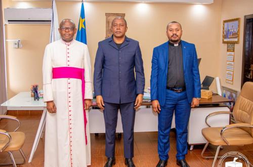 <p>Renforcement de la confiance et la collaboration entre la CENI et les confessions religieuses : Denis Kadima a échangé avec la délégation CENCO-ECC</p>
