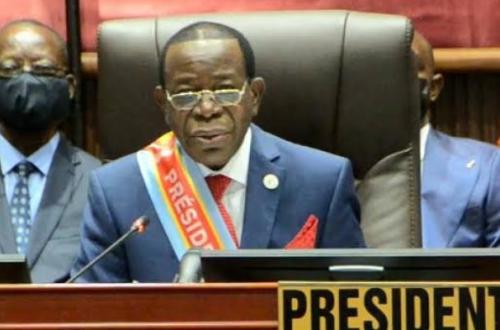 <p>“Bahati Lukwebo n’a jamais acheté l’hôtel Memling, l’immeuble SABENa, la galerie St Pierre et Tutti quanti”, dit son chargé de communication</p>
