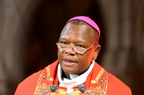 <p>Pour le cardinal Ambongo, les Rwandais ne sont pas concernés par le conflit intercommunautaire de Kwamouth</p>
