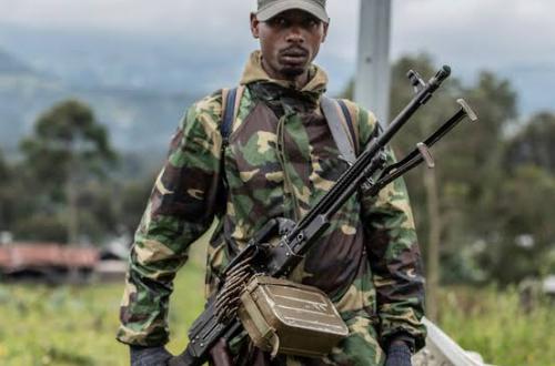Le M23 soutenu par le Rwanda a procédé à des exécutions sommaires et au recrutement forcé de civils dans l'est de la RDC, selon HWR
