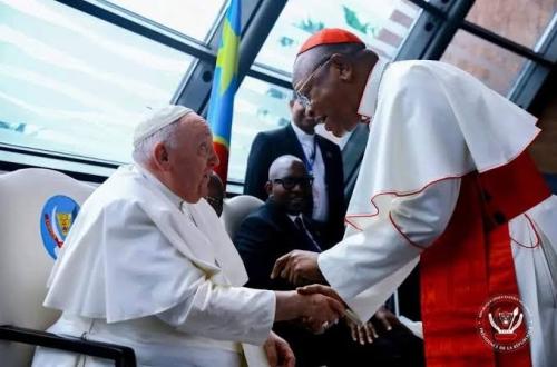 Messe papale : "Le Slam en 2’16’’,du très respecté et irrésistible Cardinal de Kinshasa est venu chambarder l’apparente réconciliation" Magloire Paluku
