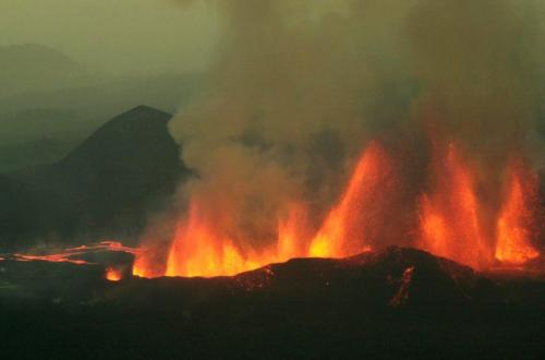 Volcan Nyamulagira au Nord-Kivu : “Durant la semaine, l'activité sismique constituée des évènements à longue période est à la baisse par rapport aux semaines précédentes” (OVG)