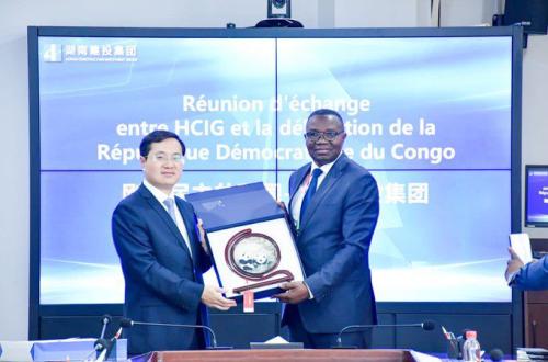 Julien Paluku décroche un partenariat pour la modernisation de la Foire Internationale du Congo-Kinshasa à la 4e édition de l’exposition Sino-Africaine