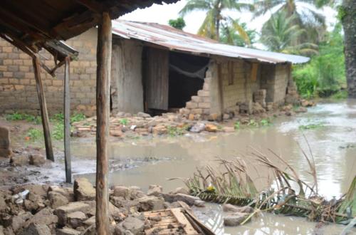 RDC : la saison pluvieuse met en péril routes, écoles et cultures en Ituri