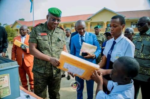 Ituri : en pleine crise d’Ebola, les finalistes passent les Examens d’État 2025-2026