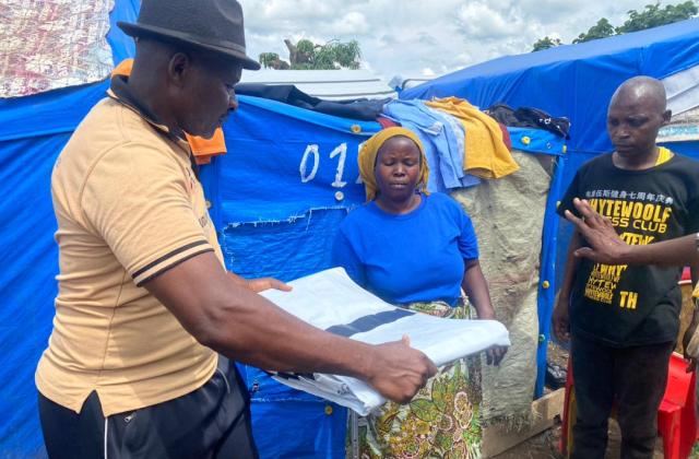 RDC : le philanthrope Jean-Paul Waitswalo au chevet des veuves de policiers et militaires à Beni