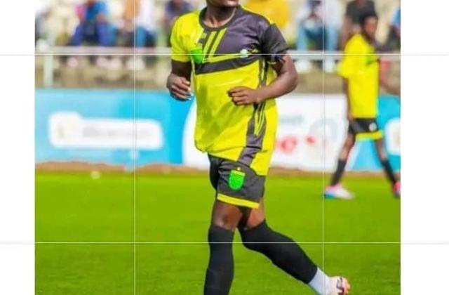 Transfert : le jeune milieu de terrain Alexis Cuma rejoint définitivement l’AS Dauphin Noir