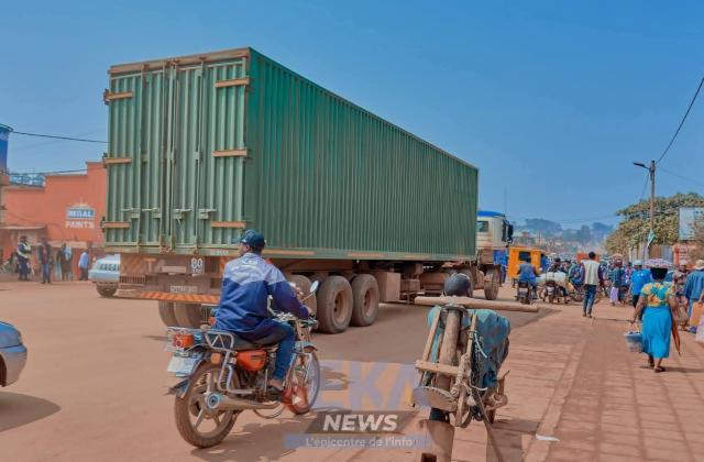 Beni : l’interdiction des « box body », entre protection des routes et choc économique local