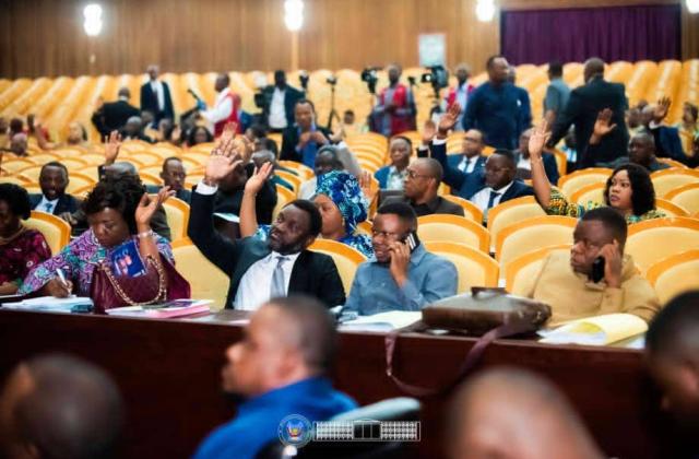RDC : l'Assemblée nationale déclare recevables les projets de loi sur les conventions de collaboration et sur le statut des anciens combattants, et adopte le projet de loi de finances rectificative 2026