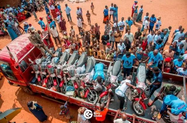 Uvira : Misare Mugomberwa lance à Sange un projet d'appui financier en faveur des femmes victimes de l'agression