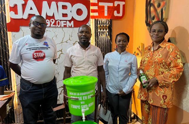 Riposte contre Ebola : l’UNPC Sud-Kivu dote 8 médias de Bukavu et de Walungu en kits de prévention