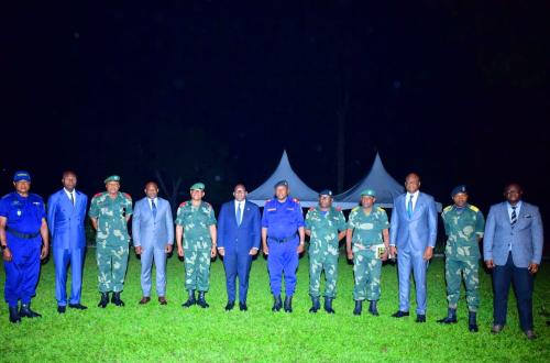 <p>Consultations de Sama Lukonde à Goma sur l’état de siège , des indications données au Gouverneur militaire pour la levée de l’état de siège</p>

