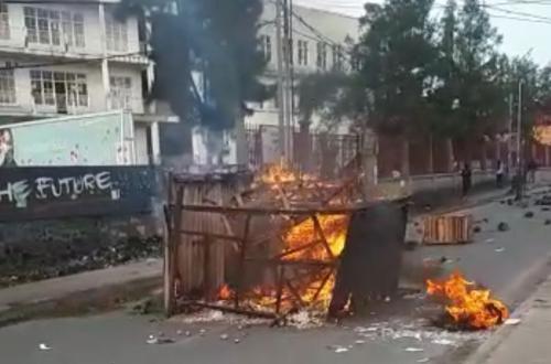 <p>Meurtre d’un conducteur à Goma : Le ministre de la communication condamne cette barbarie policière</p>
