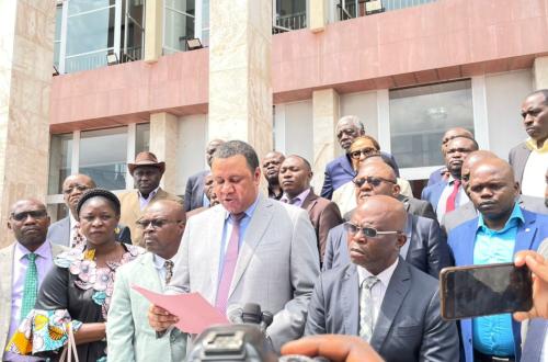 Guerre du M23 : Les députés du Nord-Kivu condamnent la complicité américaine, française et britannique
