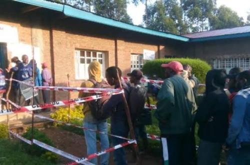 Nord-Kivu : Un policier meurt dans une attaque contre un centre d’inscription de la CENI à Butembo