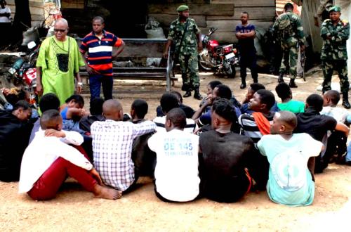 Nord-Kivu : 22 présumés bandits dont 3 femmes présentées devant la presse à Beni