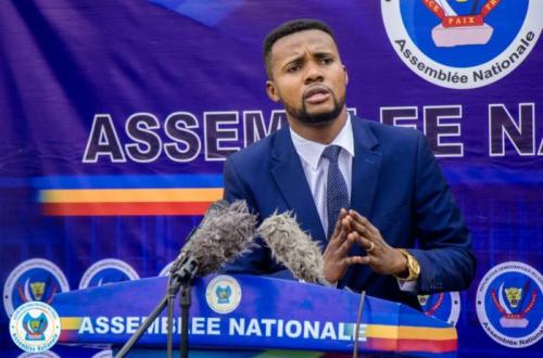 Assemblée Nationale. : Les députés nationaux examinent la proposition de loi Mbau qui fixe la dot à 500 dollars