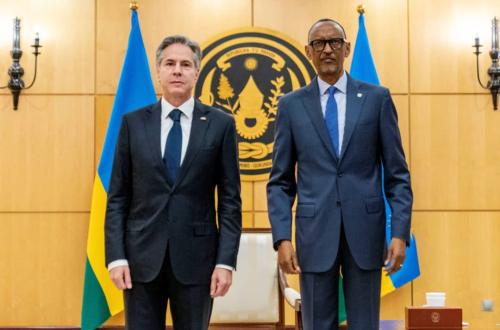 Antony Blinken et Paul Kagame dans une réunion diplomatique sur la situation sécuritaire dans l'Est de la RDC