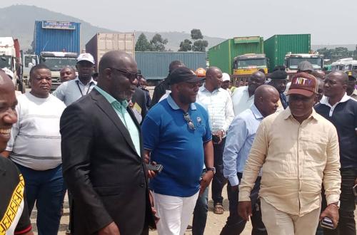 Vérification des marchandises en import-export : Les agents de la DGDA autorisés à opérer à l'entrepôt JOKAS TRADING de Kasindi
