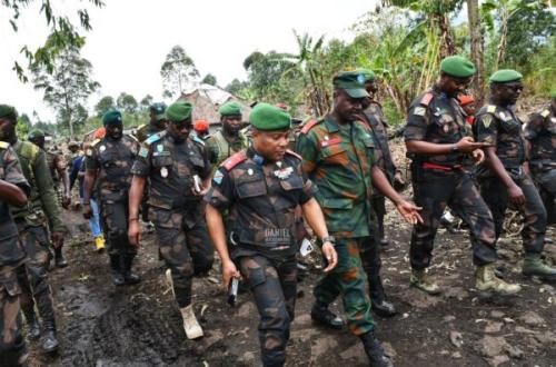 Guerre du M23 : le Général-Major Ychaligonza Nduru visite les positions des FARDC