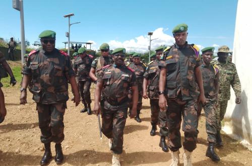 Beni : le Lt. Gen. Mbangu Mashita dans une visite à Mayangose-Kididiwe