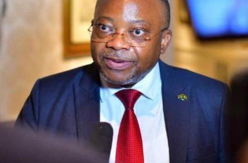 RDC : La classe dirigeante mise en cause par le sénateur Luanga sur la gestion du temps et des priorités