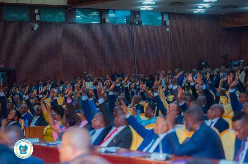 RDC/Investiture du gouvernement Suminwa Tuluka : 397 députés ont approuvé son programme sur un total de 405 présents