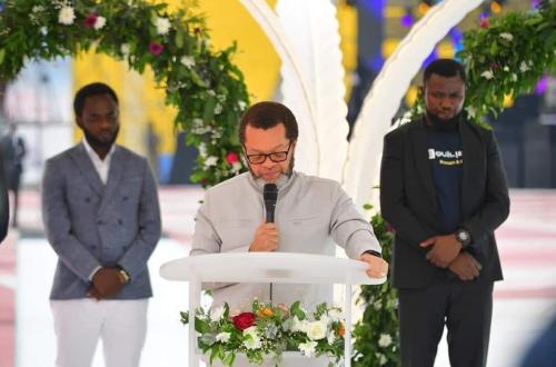 RDC/Obsèques de maman Blanche Tunasi : le Pasteur Marcelo Tunasi appelle à l'unité de l'Église