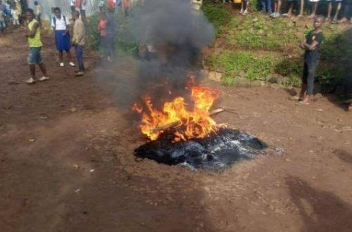 Pour vol d'une boisson fortement alcoolisée, un homme brûlé vif