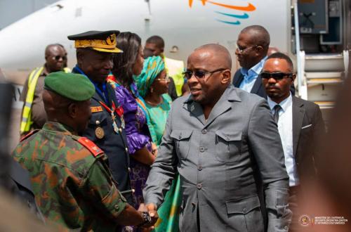 Atterrissage de Jacquemin Shabani à l'aéroport de Luano pour accueillir le chef de l'État Congolais Félix-Antoine Tshisekedi