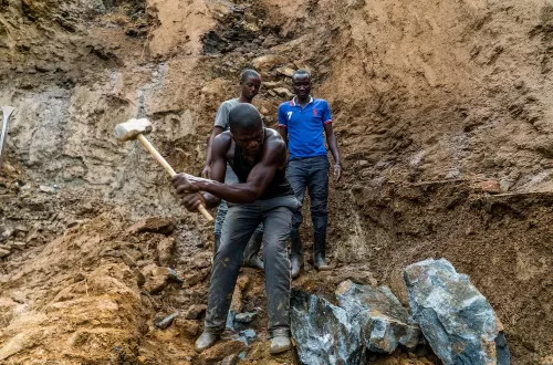 Au moins 150 tonnes de coltan frauduleusement exportées vers le Rwanda