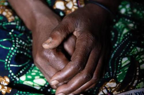 Guerre du M23 : Cinq filles d’une même famille violées par des hommes armés dans la localité de Kalungu