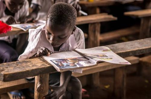 Nord-Kivu : les enseignants de Rutshuru et Masisi menacent de suspendre les cours faute de salaires