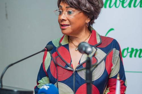 Kinshasa : Carolina Cerqueira plaide pour l’intégration régionale et signe un accord avec Oxfam