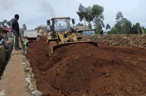 Butembo : le coût du boulevard « Enock Muvingi Nyamwisi » au cœur d’un débat sur la gestion des fonds publics