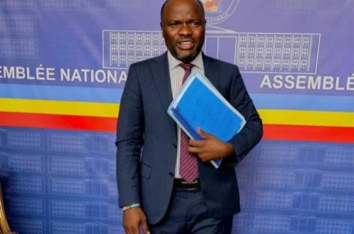 Kinshasa : le député Saidi Balikwisha dépose son rapport au bureau de l’Assemblée Nationale après les vacances parlementaires