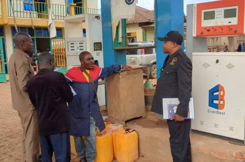Butembo : le service de l'économie nationale annonce des sanctions contre les stations-service hors tarif