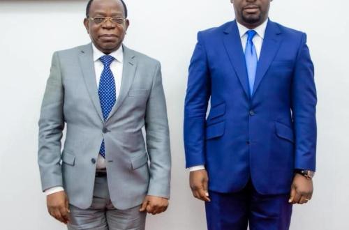 “Pourquoi juste à côté de Patrick Munyomo ?” : la présence de Bahati Lukwebo dans le même immeuble alimente la polémique à Kinshasa