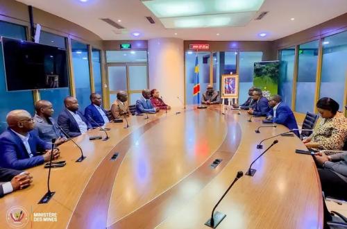 RDC : vers une meilleure structuration du secteur minier artisanal, le gouvernement salue une étape clé