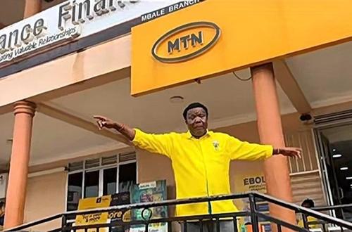 Ouganda : après la mort de son fils en Afrique du Sud, un député appelle au boycott de MTN et Stanbic Bank