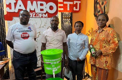 Riposte contre Ebola : l’UNPC Sud-Kivu dote 8 médias de Bukavu et de Walungu en kits de prévention